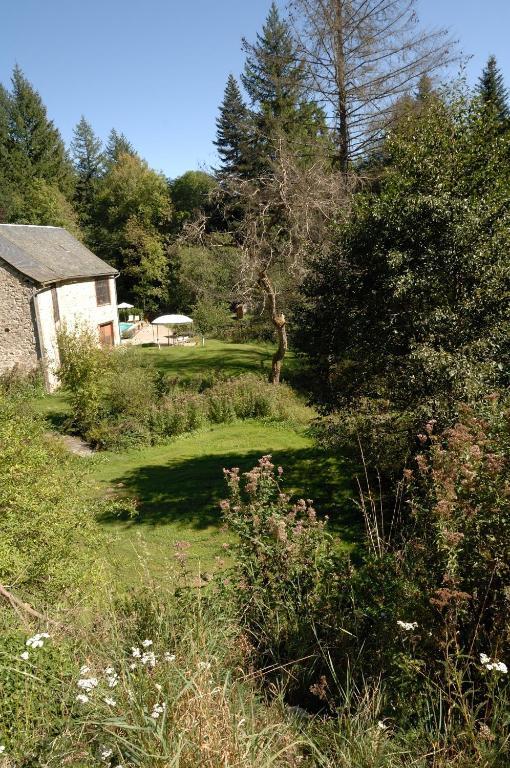 Le Moulin Des Farges Bed & Breakfast Meymac Luaran gambar