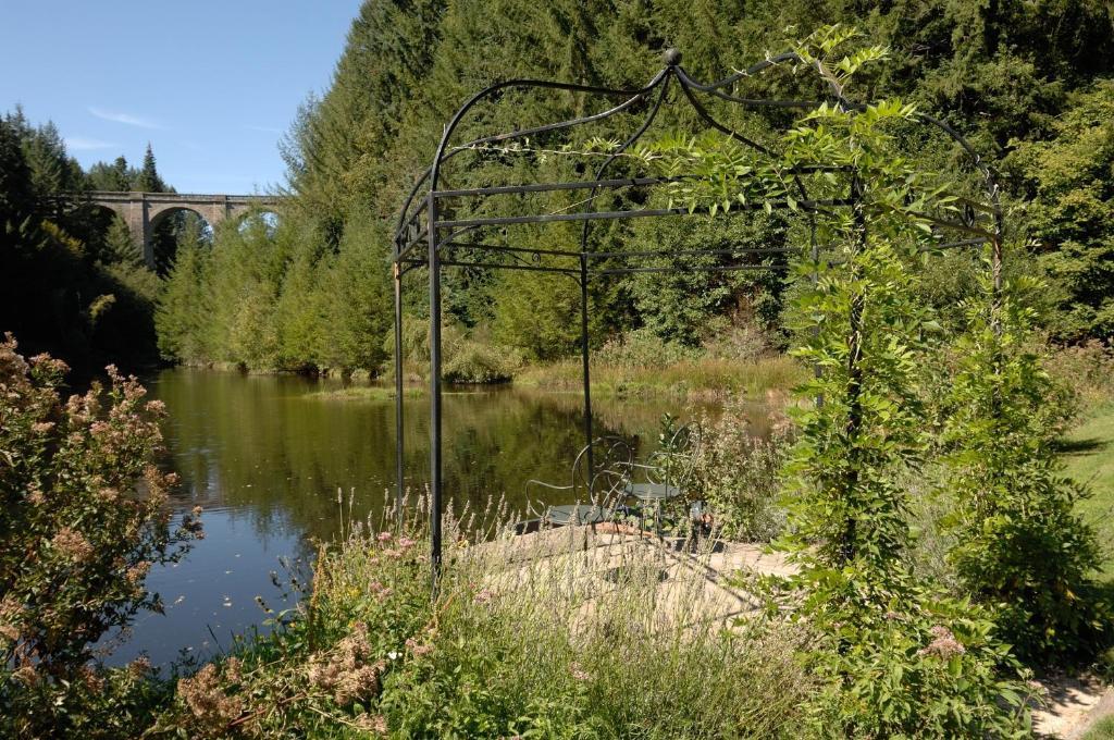 Le Moulin Des Farges Bed & Breakfast Meymac Luaran gambar